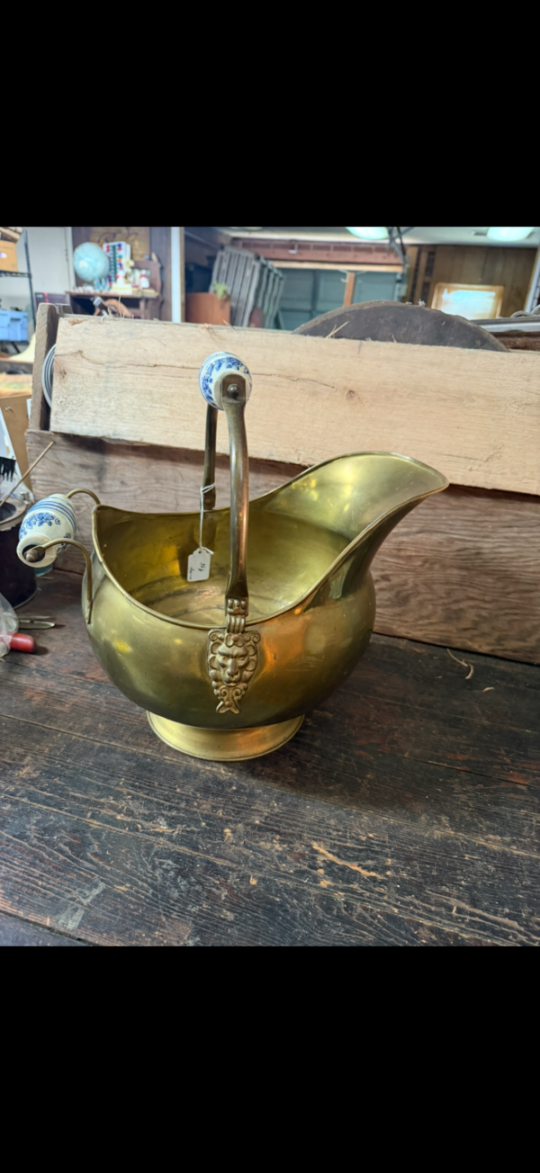 Vintage Brass Scuttle Bucket with Delph Porcelain Handles - Image 3